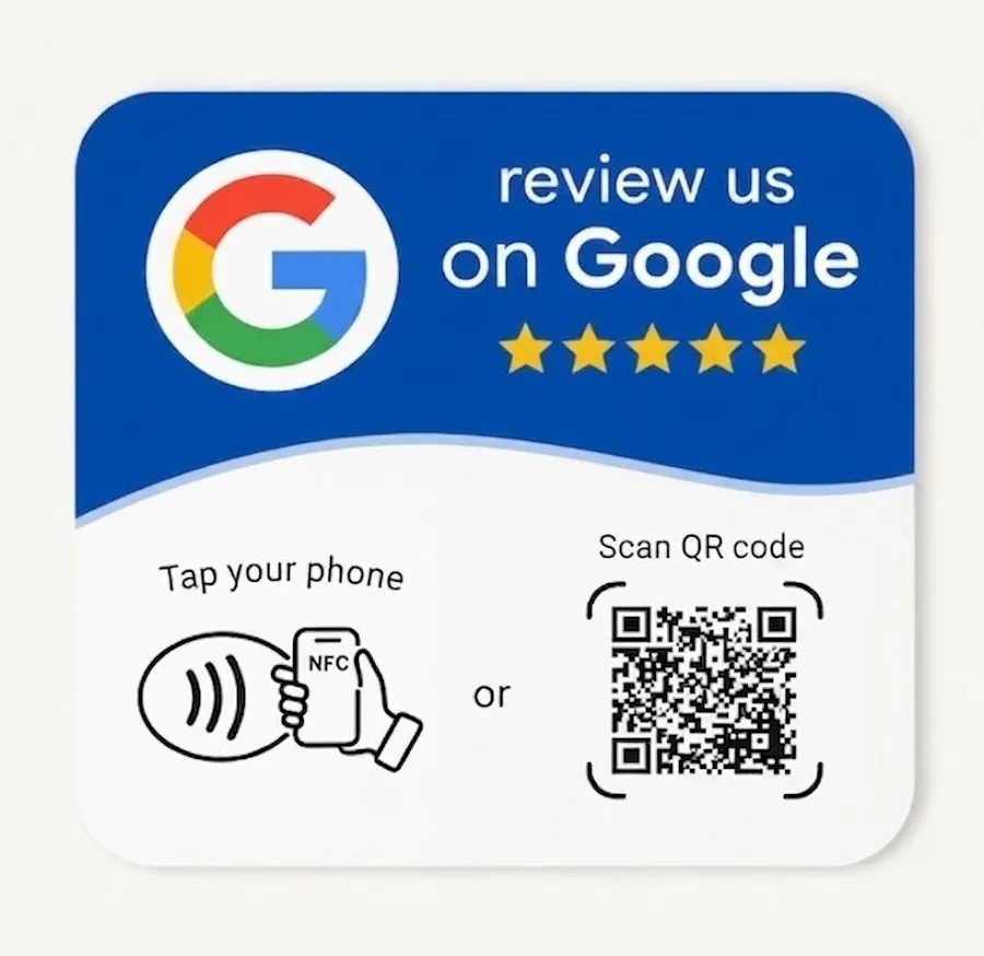 מדבקת NFC לבנה לביקורות גוגל מוצמדת לדלפק עסק